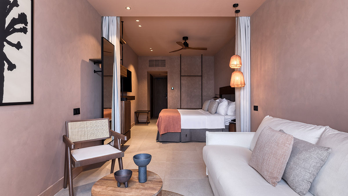 Sapphire Sublime Family Retreat with Swim Up Pool